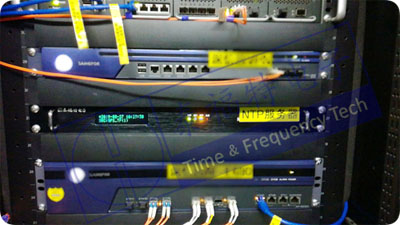 學(xué)校同步時鐘上架投運實景圖 學(xué)校同步時鐘上架投運實景圖